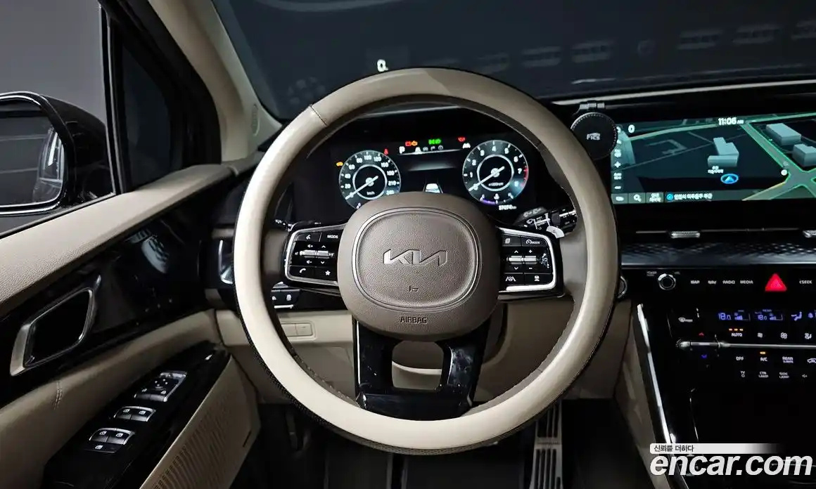 Kia Canival 2023 3.5 Автомат в Москве № 133313, фото 12