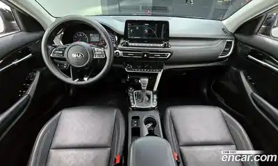 Kia Seltos 2020 1.6 Автомат в Москве № 133822, миниатюра 4