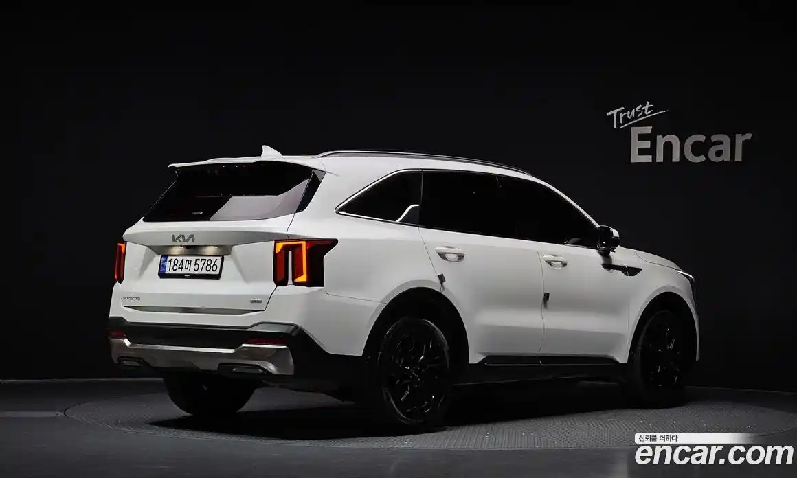 Kia Sorento 2024 1.6 Автомат в Москве № 133888, фото 3