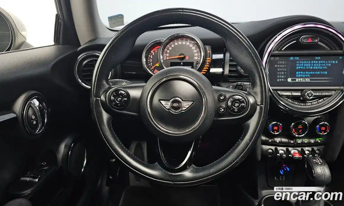 Mini Cooper 2015 1.5 Автомат в Москве № 135121, фото 7