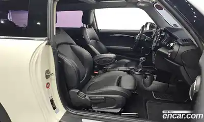 Mini Cooper 2015 1.5 Автомат в Москве № 135121, миниатюра 9