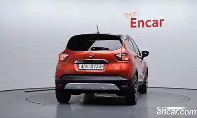 Renault QM3 2016 1.5 Автомат в Москве № 148598, миниатюра 3