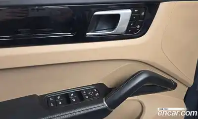 Porsche Cayenne 2020 3.0 Автомат в Москве № 149144, миниатюра 7