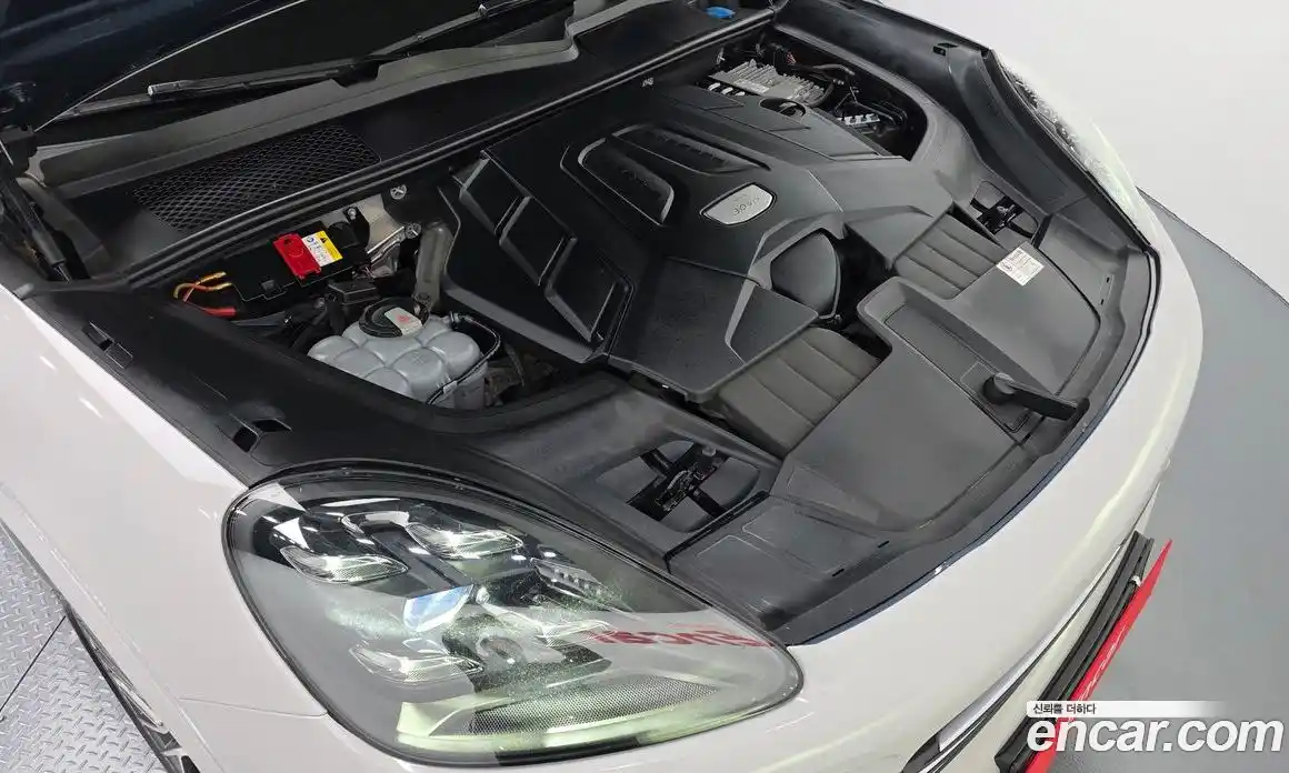 Porsche Cayenne 2020 3.0 Автомат в Москве № 149144, фото 9