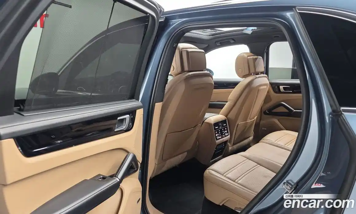 Porsche Cayenne 2020 3.0 Автомат в Москве № 149144, фото 10