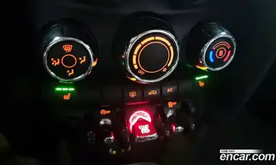 Mini Cooper 2016 1.5 Автомат в Москве № 153265, миниатюра 11