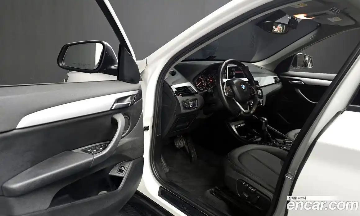 BMW X1 2017 2.0 Автомат в Москве № 157656, фото 1