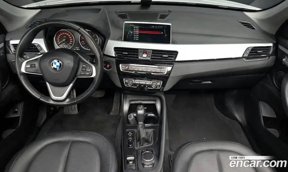 BMW X1 2017 2.0 Автомат в Москве № 157656, фото 14