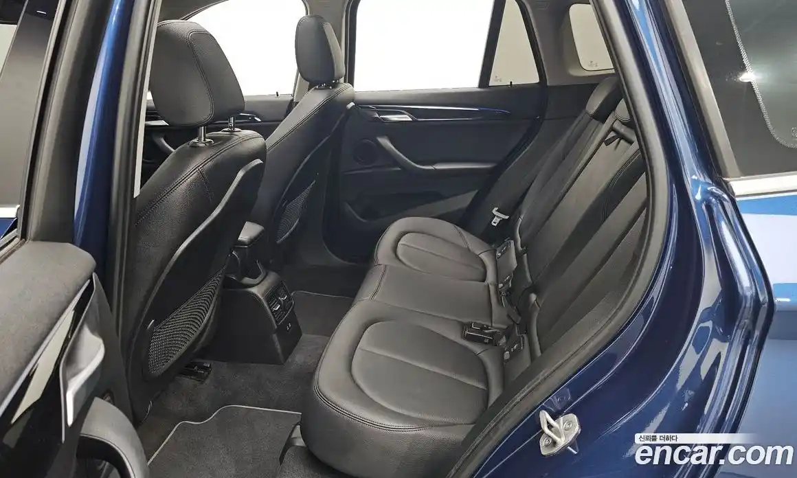 BMW X1 2022 2.0 Автомат в Москве № 158606, фото 1