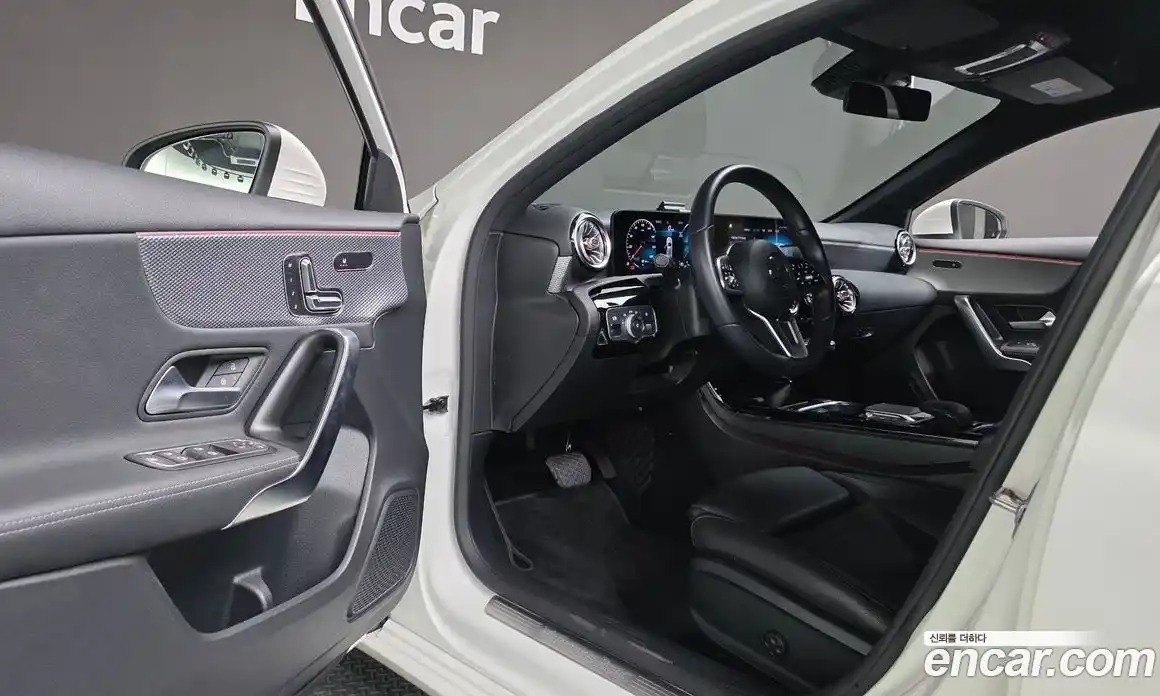 Mercedes-Benz A-Class 2021 2.0 Автомат в Москве № 160280, фото 11