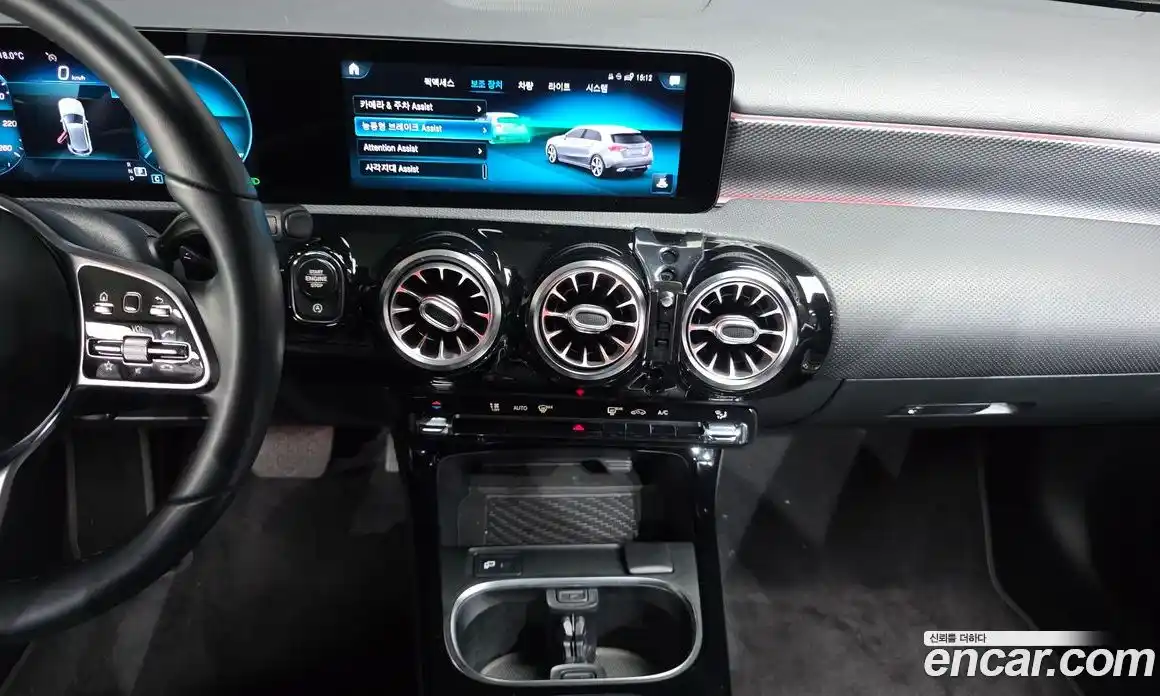 Mercedes-Benz A-Class 2021 2.0 Автомат в Москве № 160280, фото 15