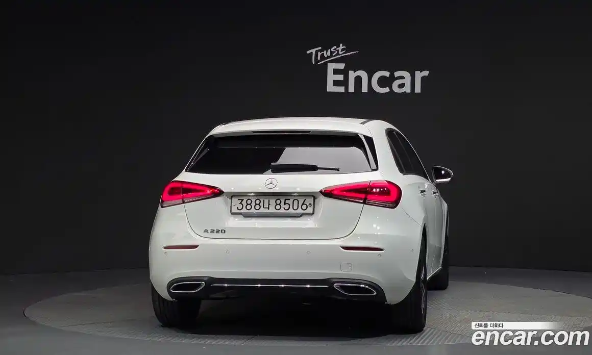 Mercedes-Benz A-Class 2021 2.0 Автомат в Москве № 160280, фото 4