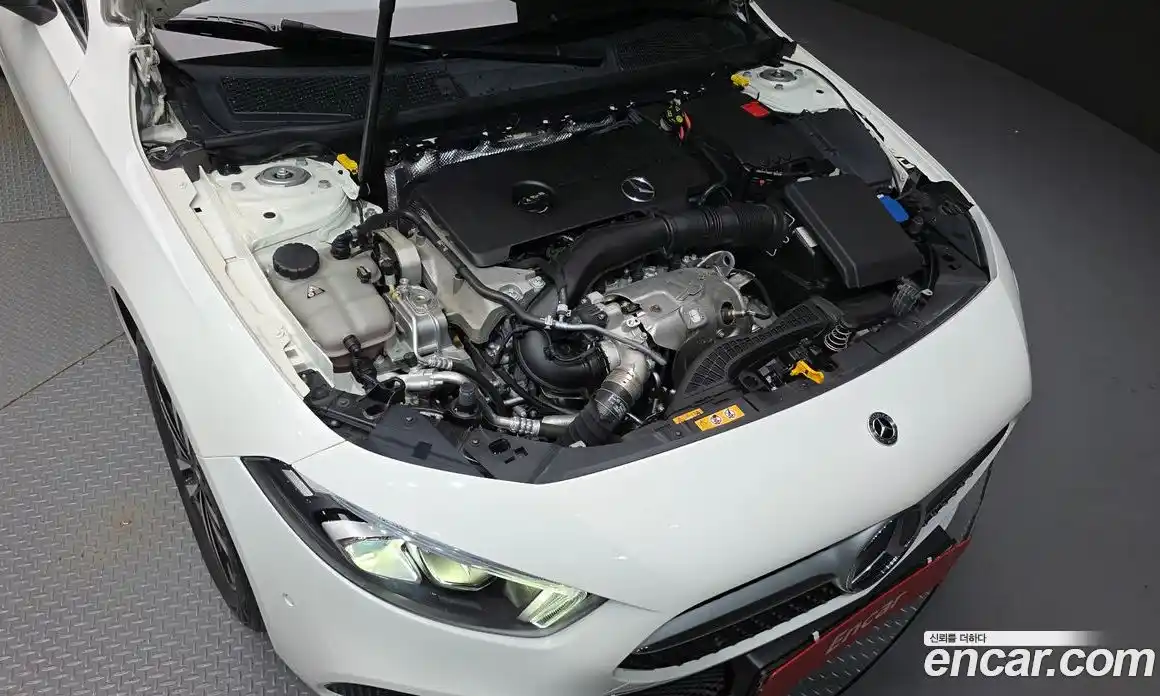 Mercedes-Benz A-Class 2021 2.0 Автомат в Москве № 160280, фото 6