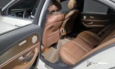 Mercedes-Benz E-Class 2021 2.0 Автомат в Москве № 160531, миниатюра 8