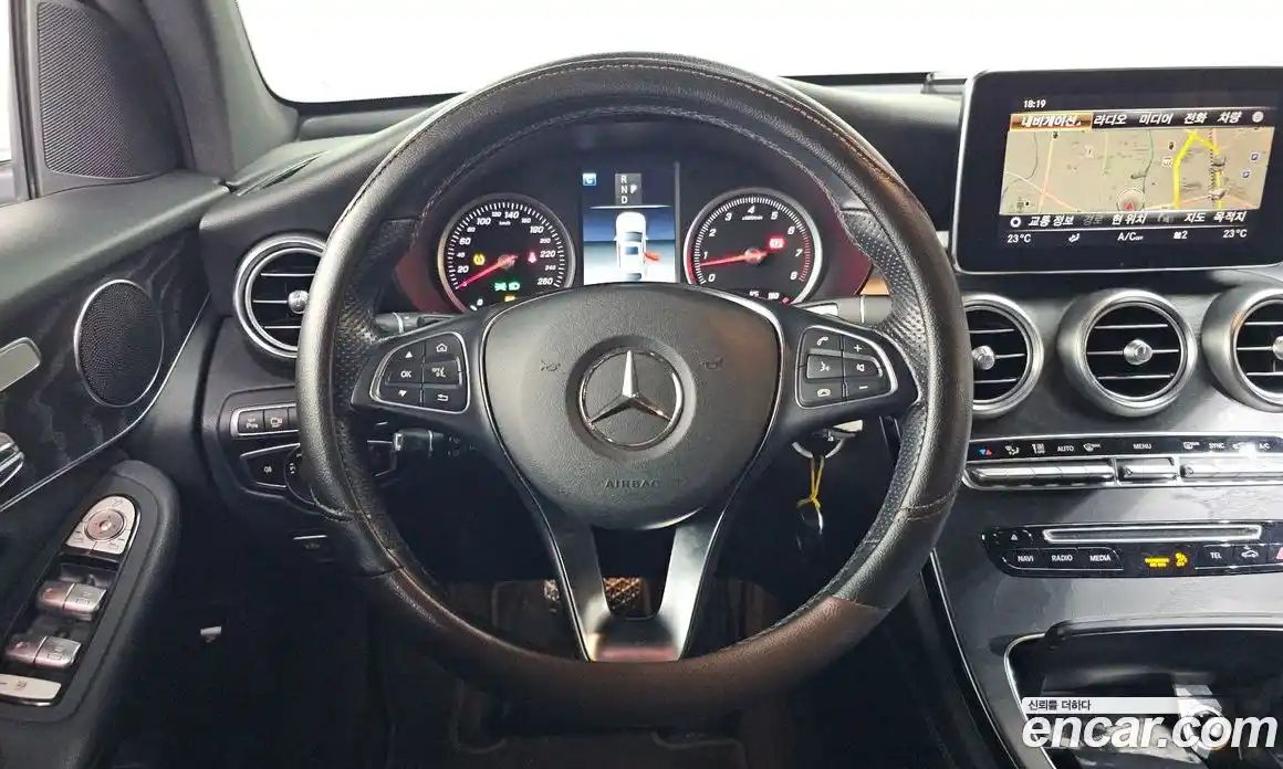 Mercedes-Benz GLC-Class 2019 2.0 Автомат в Москве № 161575, фото 11