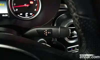 Mercedes-Benz GLC-Class 2019 2.0 Автомат в Москве № 161575, миниатюра 2