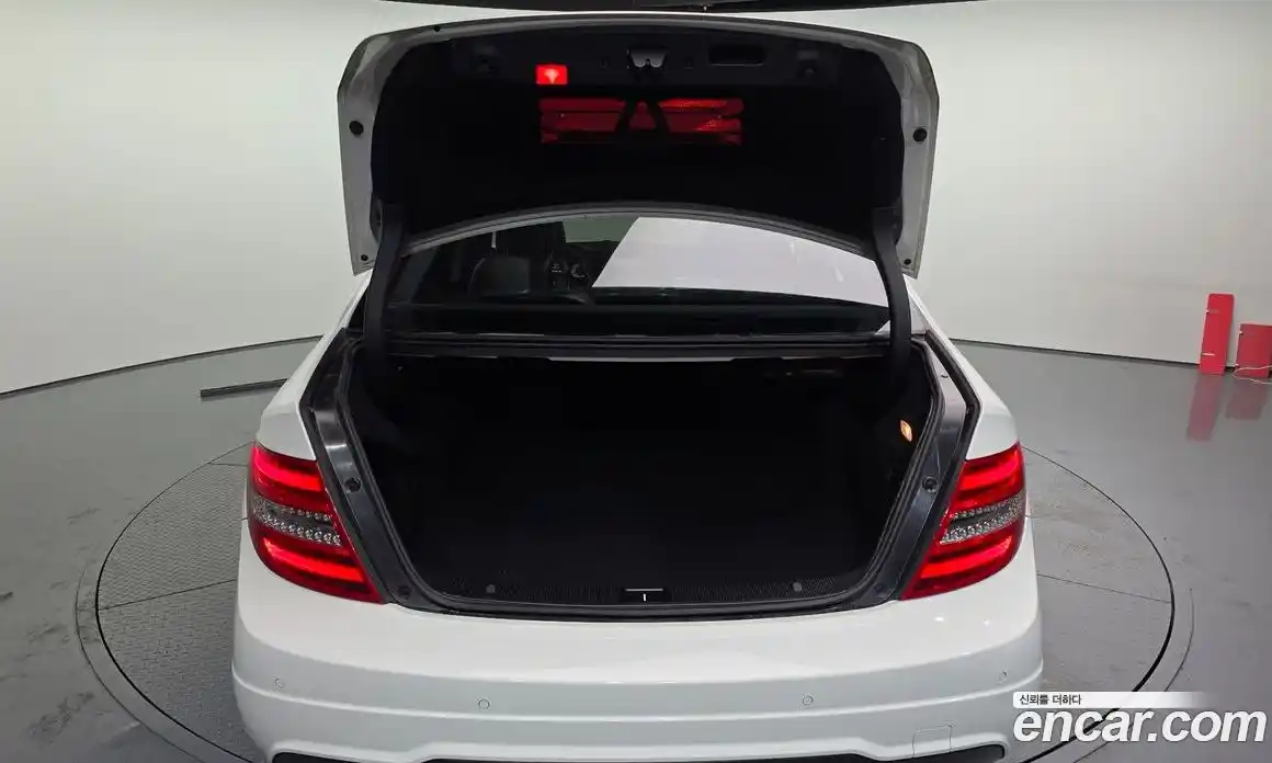 Mercedes-Benz C-Class 2012 1.8 Автомат в Москве № 161947, фото 8