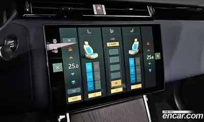 Land Rover Range-Rover Velar 2024 2.0 Автомат в Москве № 165976, миниатюра 12