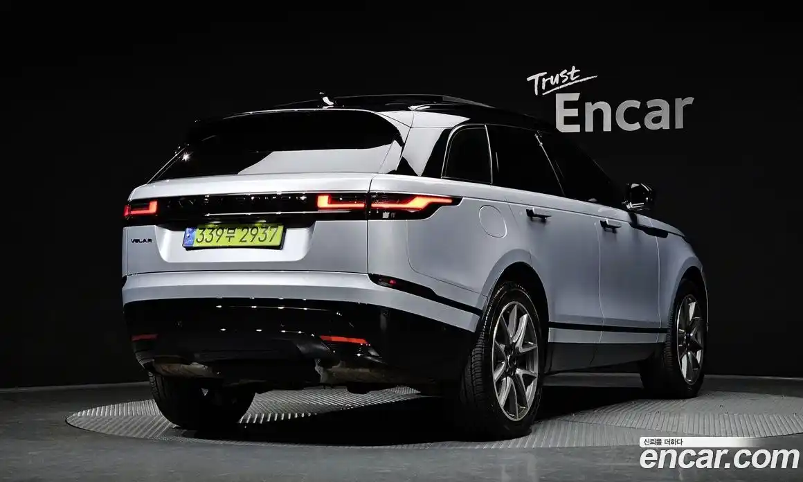 Land Rover Range-Rover Velar 2024 2.0 Автомат в Москве № 165976, фото 17