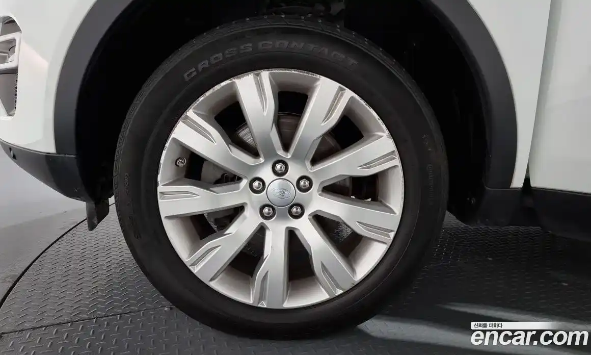 Land Rover Discovery Sport 2016 2.0 Автомат в Москве № 166292, фото 14