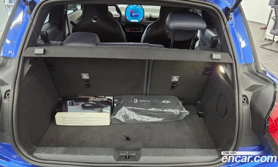 Mini Cooper 2024 0.4 Автомат в Москве № 167349, фото 13