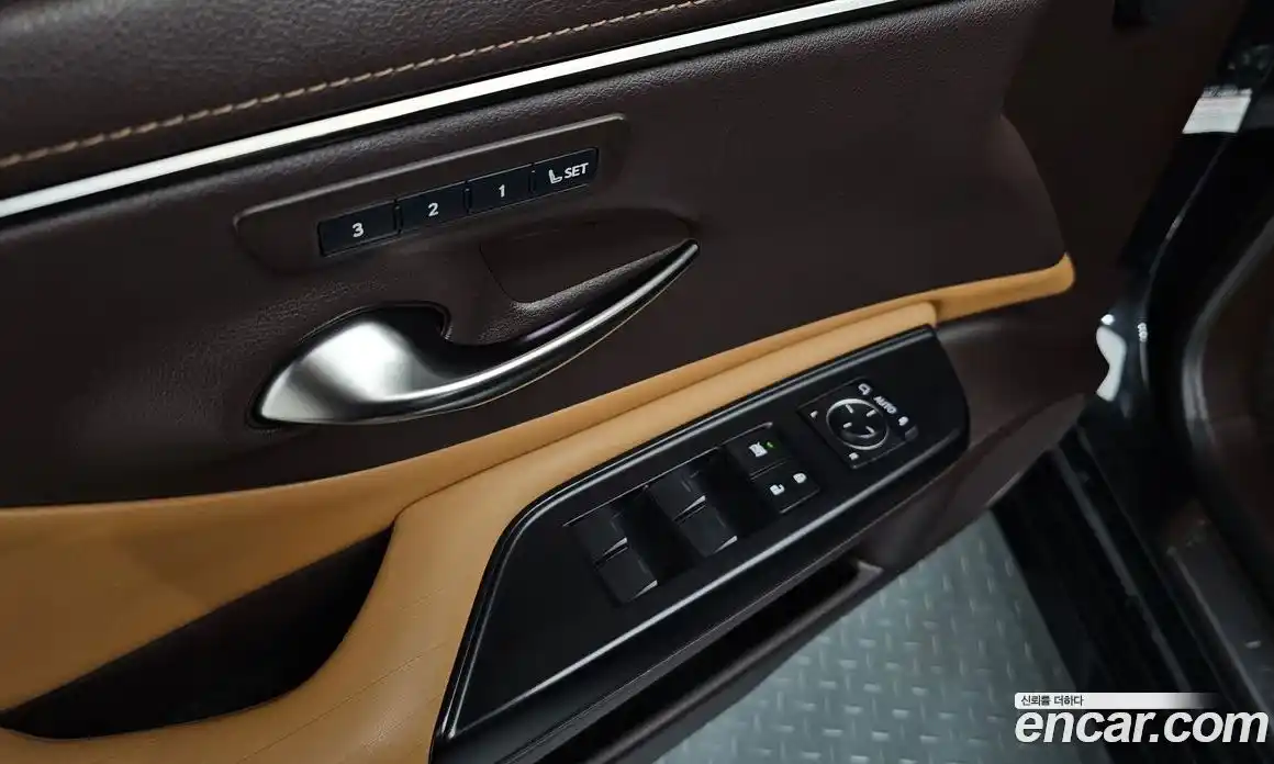 Lexus ES 2020 2.5 Автомат в Москве № 168150, фото 6