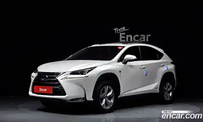 Lexus NX, 2015