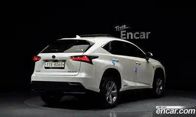 Lexus NX 2015 2.5 Автомат в Москве № 168207, миниатюра 2