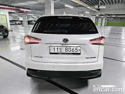 Lexus NX 2015 2.5 Автомат в Москве № 168207, миниатюра 7