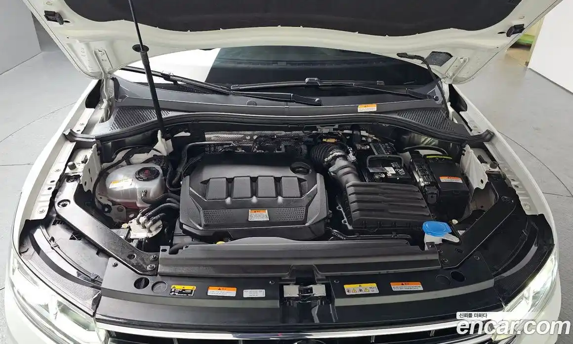 Volkswagen Tiguan 2022 2.0 Автомат в Москве № 168547, фото 5