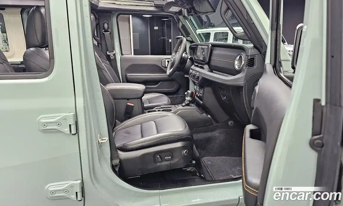 Jeep Wrangler 2024 2.0 Автомат в Москве № 169497, фото 5