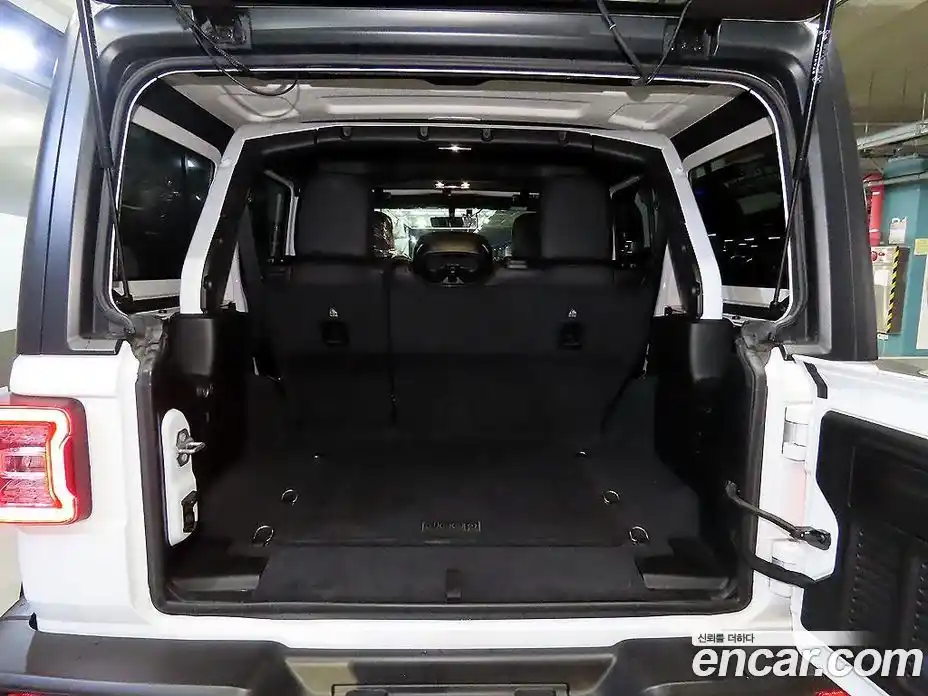 Jeep Wrangler 2021 2.0 Автомат в Москве № 169945, фото 18