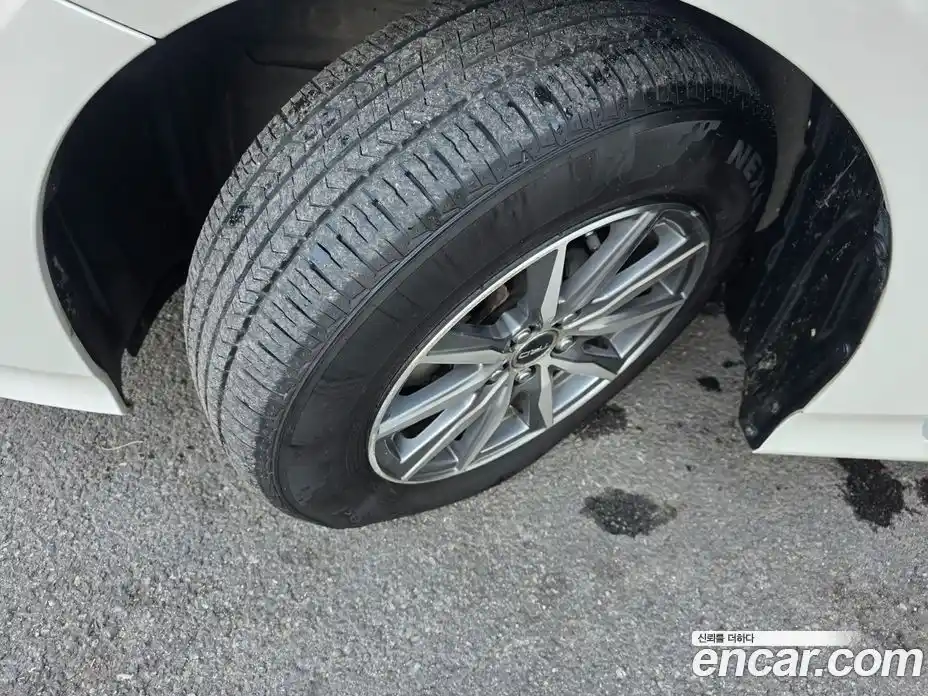 Toyota Prius 2018 1.8 Автомат в Москве № 170332, фото 11