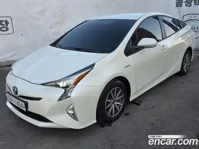 Toyota Prius 2018 1.8 Автомат в Москве № 170332, миниатюра 2
