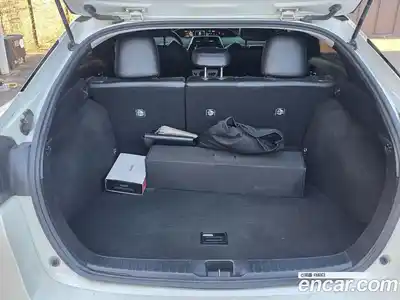 Toyota Prius 2018 1.8 Автомат в Москве № 170332, миниатюра 4