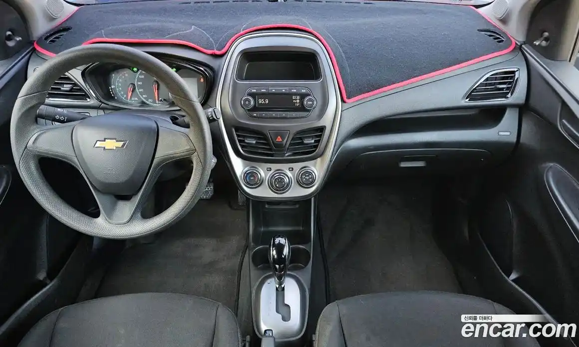 Chevrolet Spark 2017 1.0 Автомат в Москве № 173120, фото 9