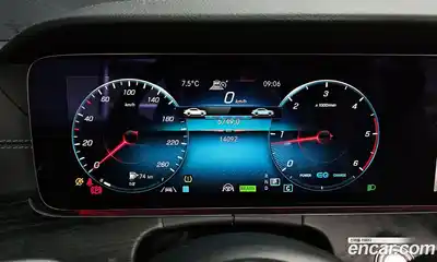 Mercedes-Benz E-Class 2022 2.0 Автомат в Москве № 173483, миниатюра 11