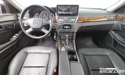 Mercedes-Benz E-Class, 2011