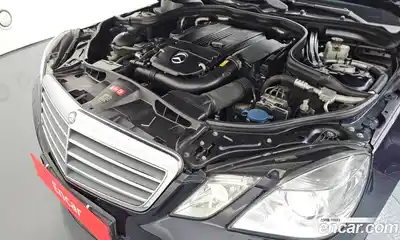Mercedes-Benz E-Class 2011 1.8 Автомат в Москве № 178265, миниатюра 7