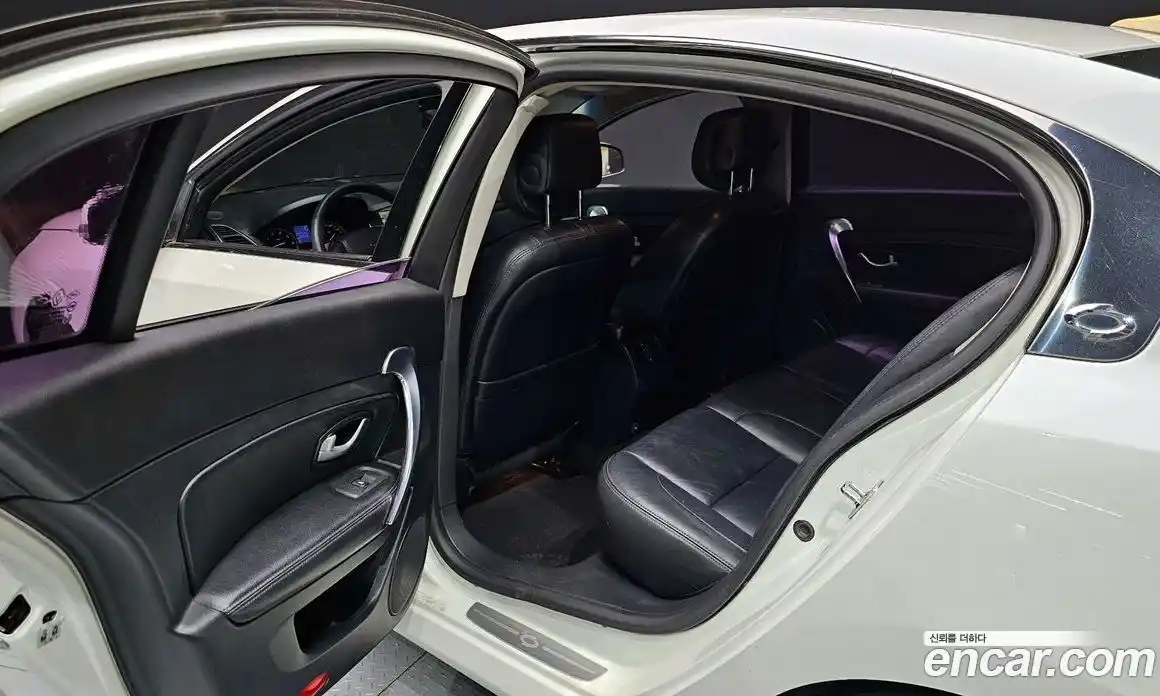 Renault SM5 2011 2.0 Автомат в Москве № 181428, фото 12