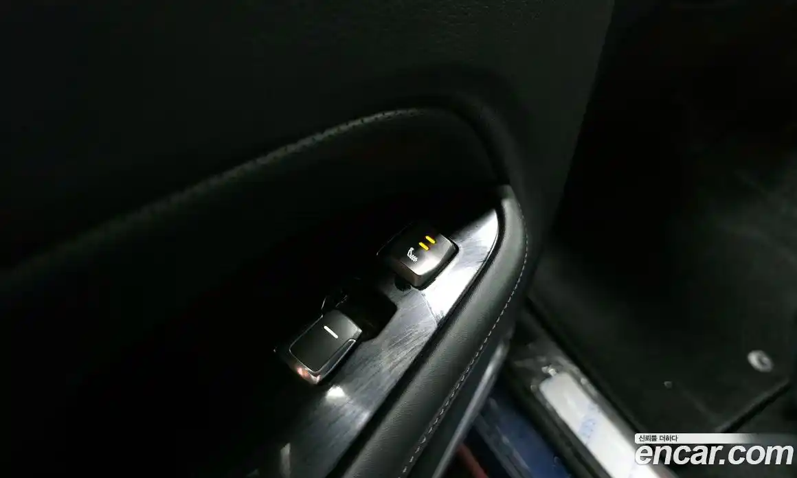 SsangYong Rexton 2018 2.2 Автомат в Москве № 181993, фото 19