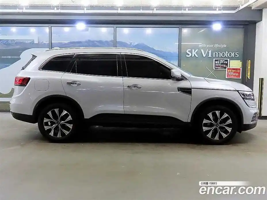 Renault QM6 2023 2.0 Вариатор в Москве № 185622, фото 3