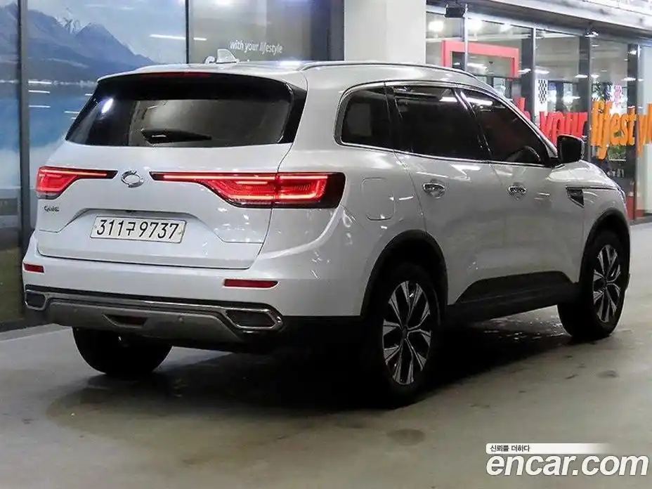 Renault QM6 2023 2.0 Вариатор в Москве № 185622, фото 4