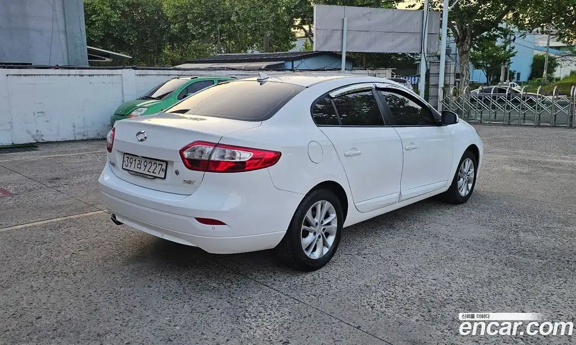 Renault SM3 2015 1.6 Автомат в Москве № 186483, фото 5