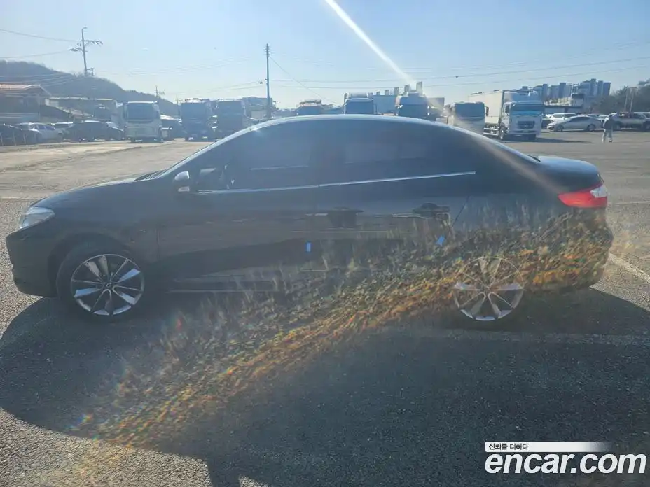 Renault SM3 2012 1.6 Автомат в Москве № 186602, фото 14