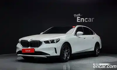 BMW 5-Series 2025 2.0 Автомат в Москве № 187013, миниатюра 2