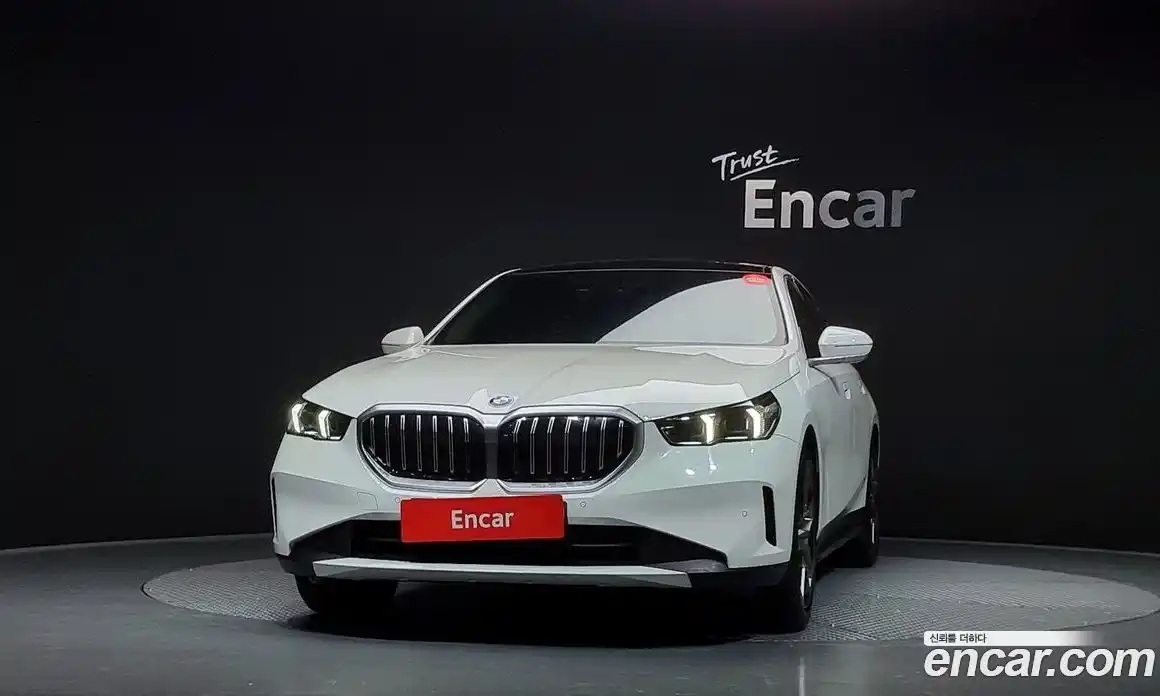 BMW 5-Series 2025 2.0 Автомат в Москве № 187013, фото 9