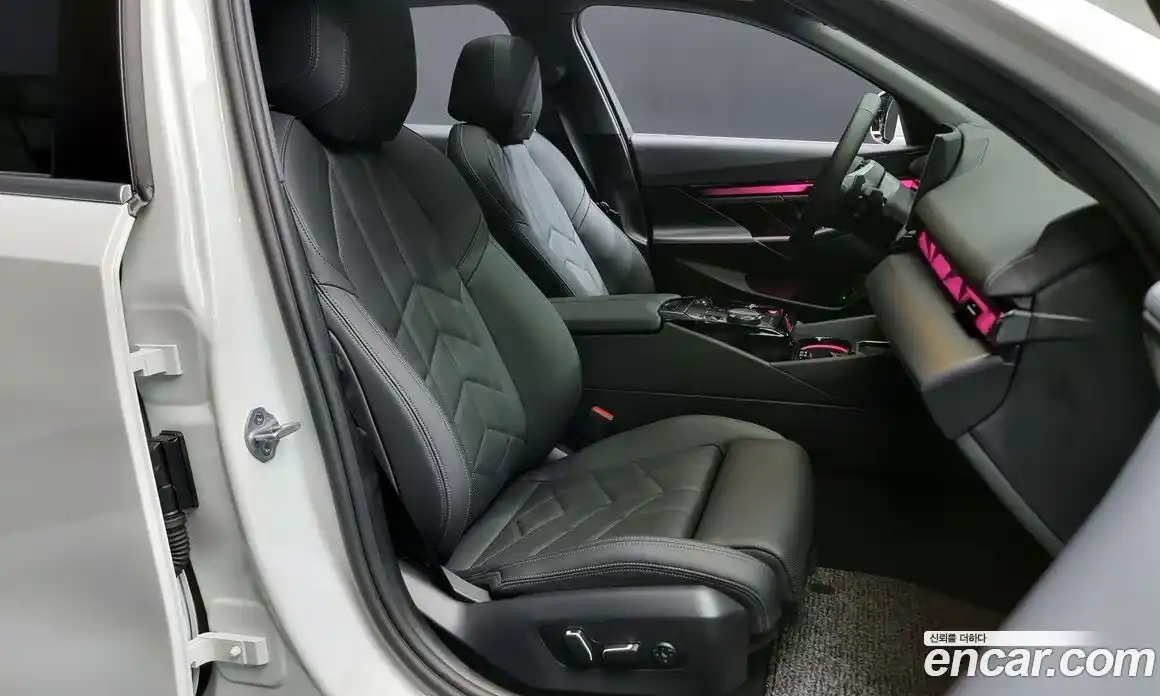 BMW 5-Series 2025 2.0 Автомат в Москве № 187013, фото 10