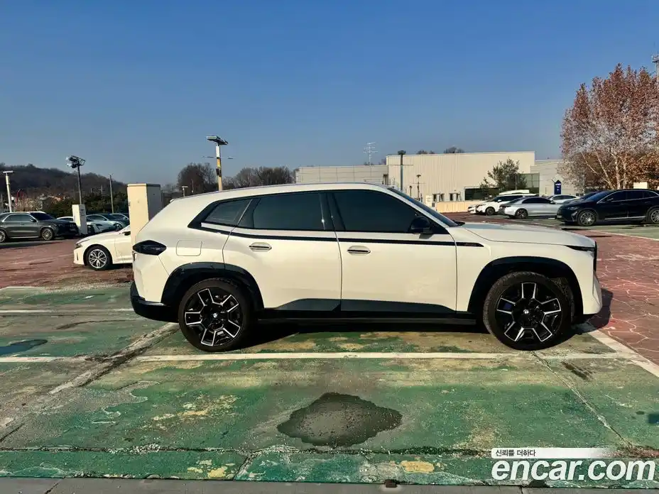 BMW XM 2024 4.4 Автомат в Москве № 187969, фото 5