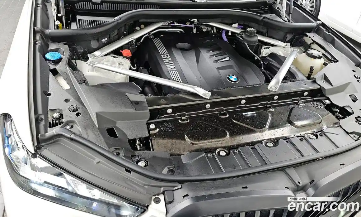 BMW X5 2024 3.0 Автомат в Москве № 188885, фото 3